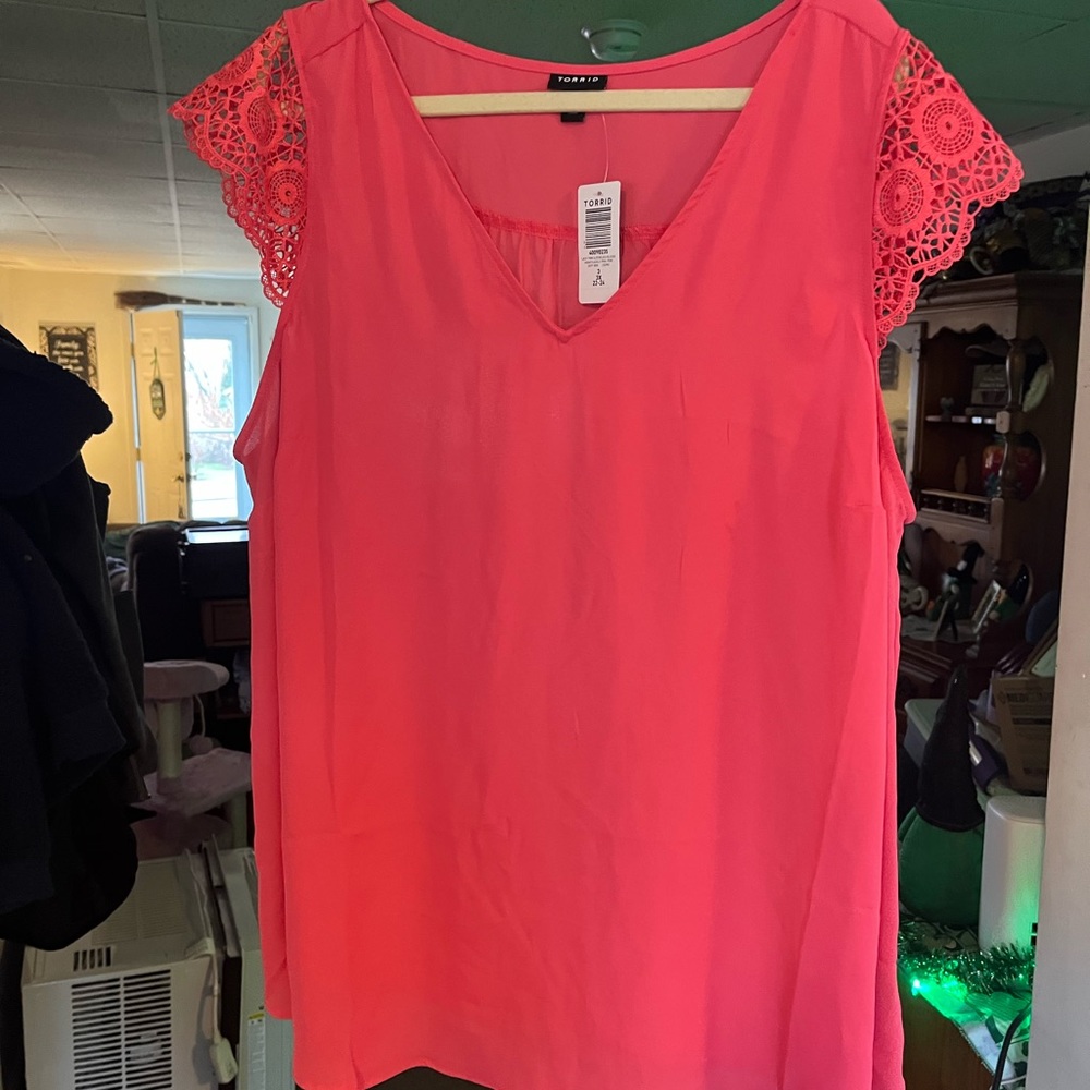 NWT Torrid 3X top